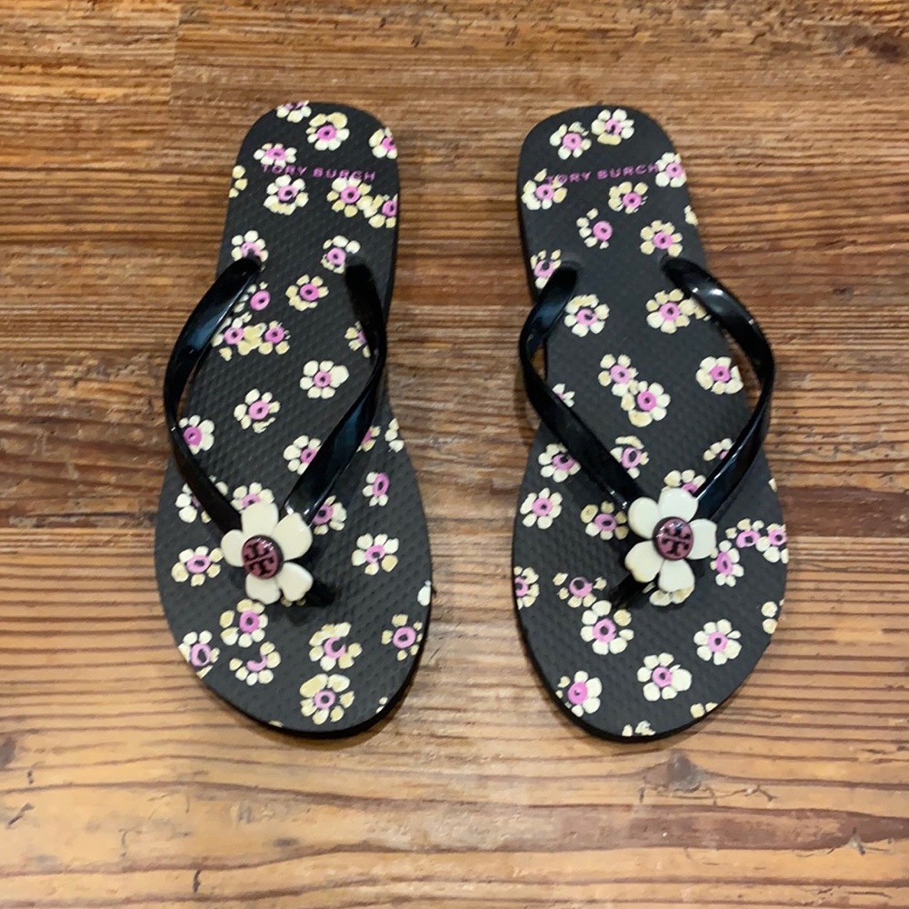 Tory Burch flip flops size 6